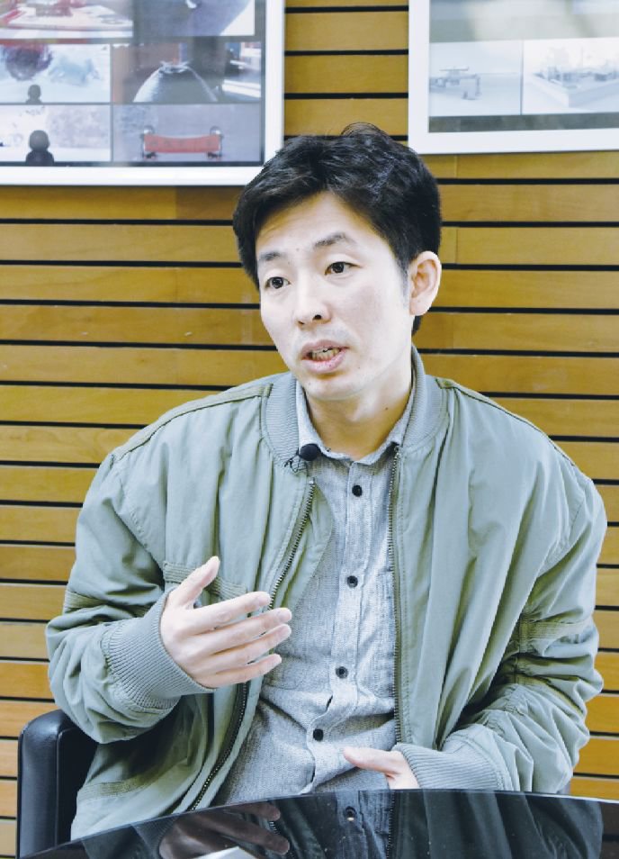 动漫游基础教学部讲师杜传勇　　刘庆发 摄