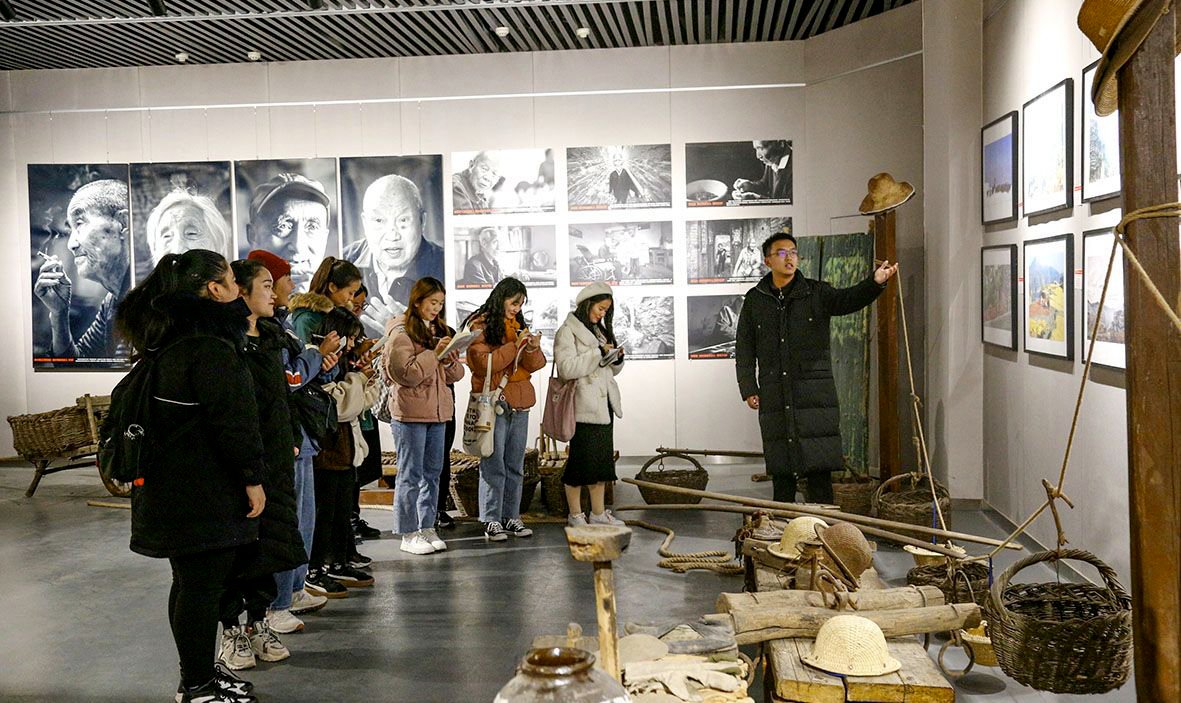 红旗渠精神进实践
红旗渠精神进科研
“三融三进”红旗渠精神展馆
