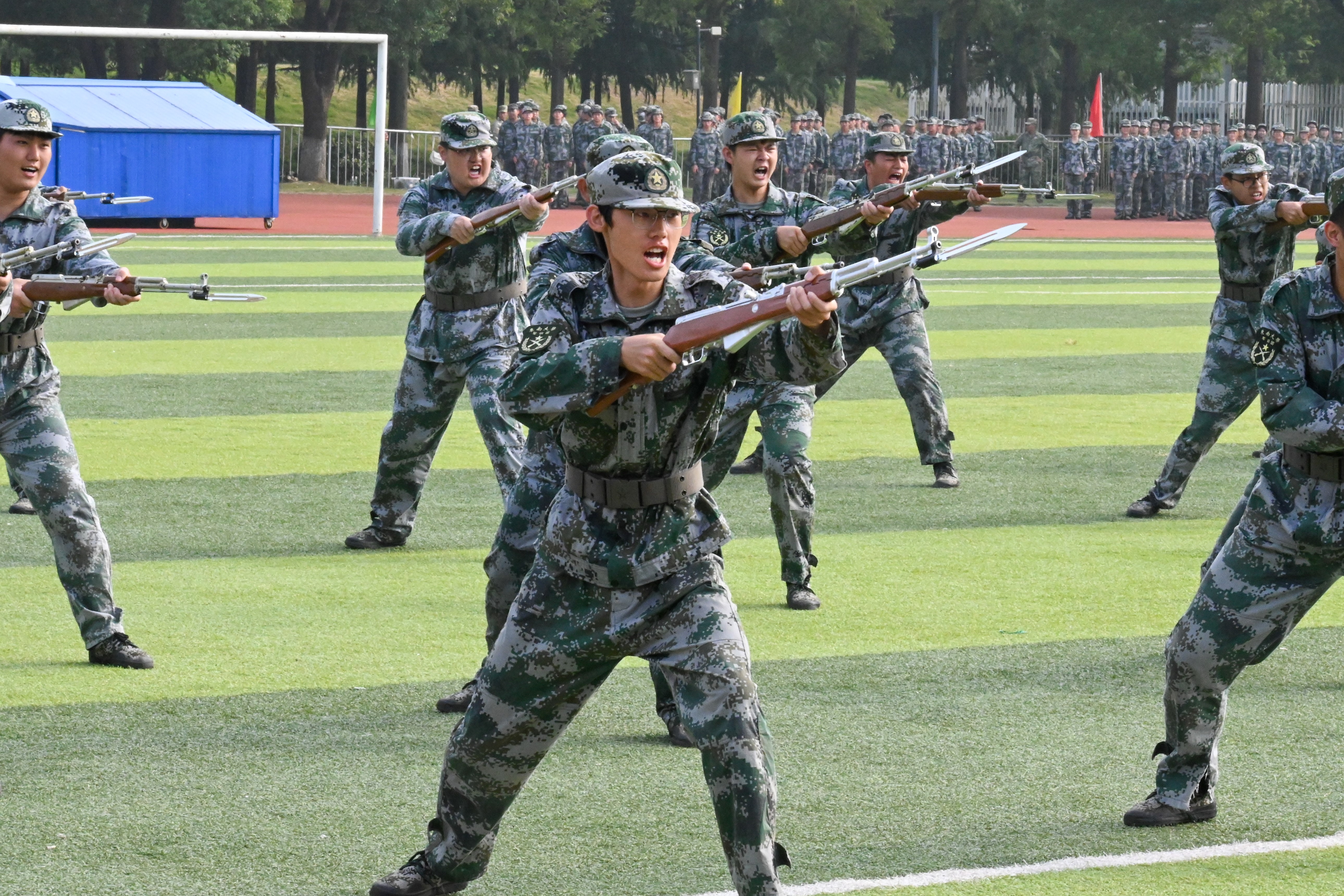 刺杀操—黄睿西.jpg